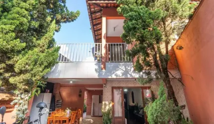 Casa à venda em Taboão da Serra, Jardim Três Marias, com 3 quartos, 130m²