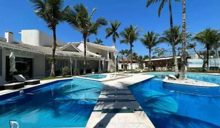 Sobrado em condomínio à venda em Guarujá, Jardim Acapulco, com 9 quartos, 3000m²