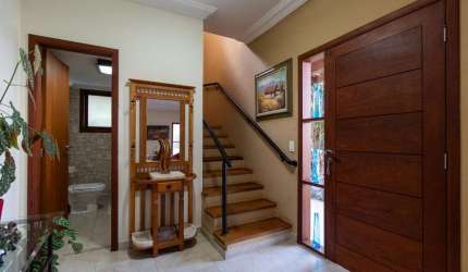 Casa de condomínio à venda em Carapicuíba, Granja Santa Maria, com 3 quartos, 240m²