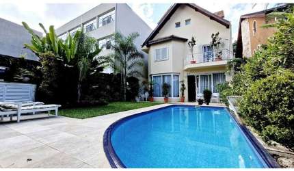 Casa à venda em São Paulo, Alto da Boa Vista, com 4 quartos, 395m²