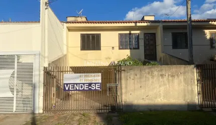 Casa - Pinheirinho - 02 quartos - 02 banheiros - 02 vagas