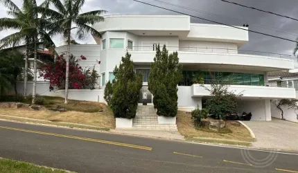 Casa Alto Padrão em uma localização privilegiada no Condomínio Alphaville em Campinas