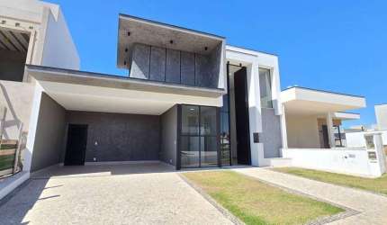 Casa em condomínio com 3 suítes e piscina à venda, Residencial Mont'Alcino. Valinhos-SP.