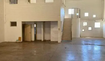 Barracão Industrial para Alugar no bairro Fazenda Santa Cândida, Oportunidade excelente para montar sua empresa
