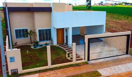 Casa Alto Padrão com suíte + 2 Quartos no lot Cataratas