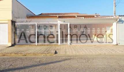 Casa com 3 quartos à venda no Parque das Árvores, Guaratinguetá , 143 m2 por R$ 530.000