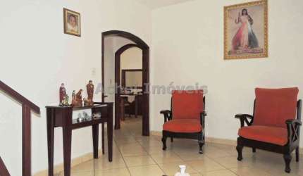 Casa com 4 quartos à venda no Cohab Bandeirante, Guaratinguetá , 300 m2 por R$ 800.000