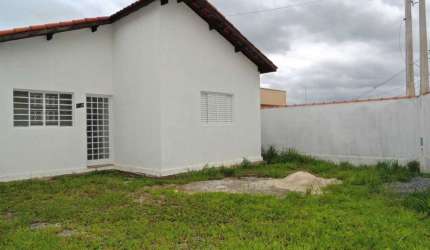 Casa com 3 quartos à venda no Residencial COOPEMI I, Guaratinguetá  por R$ 425.000