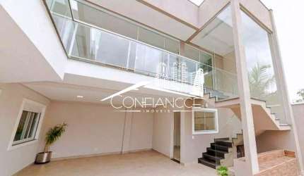 Casa com 3 quartos para alugar na Rua Paulo Roberto Cordeiro, Pineville, Pinhais, 380 m2 por R$ 7.800