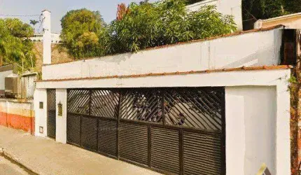 Casa com 6 dormitórios à venda, 307 m² por R$ 549.000,00 - Centro - São Vicente/SP