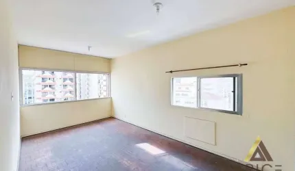 OPORTUNIDADE PARA REFORMA - 32m² ÚTEIS - LIVING AMPLO - COZINHA - BANHEIRO - 01 VAGA - VISTA LIVRE - 200m DA PRAIA por R$ 274.800 - GONZAGA/SANTOS