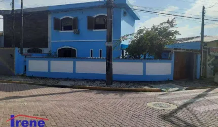Sobrado à venda no centro por R$ 600.000 - Itanhaém/SP