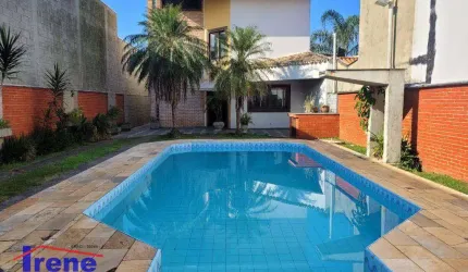 Sobrado a poucos metros da praia com 5 dormitórios à venda, 340 m² por R$ 1.100.000 - Cibratel II - Itanhaém/SP