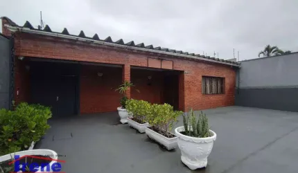 Casa com 4 dormitórios à venda, 194 m² por R$ 350.000,00 - Jardim Fazendinha - Itanhaém/SP