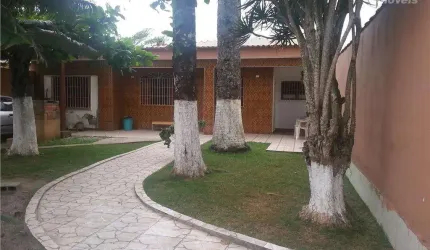 Casa lado praia no Jequitibá