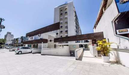 APARTAMENTO 02 DORMITÓRIOS SENDO (O1 SUÍTE) COM ÓTIMA  LOCALIZAÇÃO -TRINDADE  - AP1399