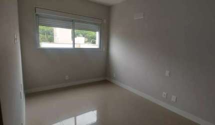 Apartamento à Venda de 3 Quartos no Itacorubi - CO1727