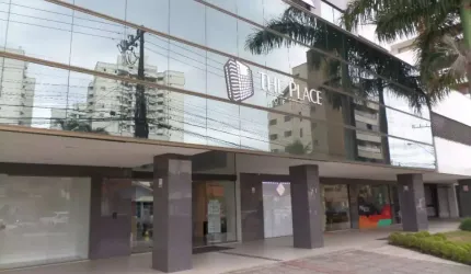Sala comercial, no coração da Trindade disponível para venda!  - SA00002