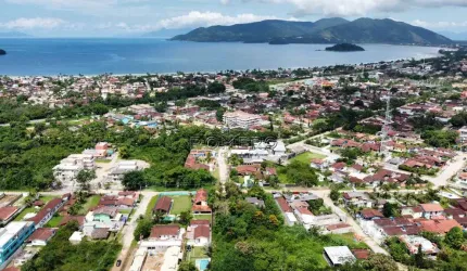 Casa com 9 quartos, Praia da Lagoinha, Ubatuba - R$ 2 mi, Cod: 2054