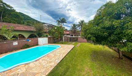 Casa de Condomínio com 5 quartos, Condomínio Lagoinha, Ubatuba - R$ 1.3 mi, Cod: 2341