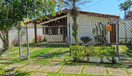 Casa com 4 quartos, Praia do Itagua, Ubatuba - R$ 1.2 mi, Cod: 231