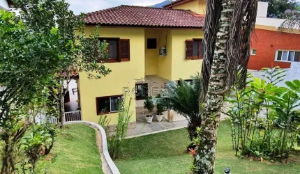 Casa com 5 quartos, Recanto Lagoinha, Ubatuba - R$ 2.6 mi, Cod: 2222