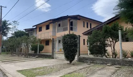 Fundo de comércio com 8 quartos, Praia da Lagoinha, Ubatuba - R$ 1.32 mi, Cod: 1879