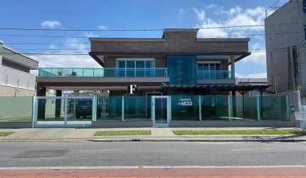 Casa de frente para o mar no Itapua