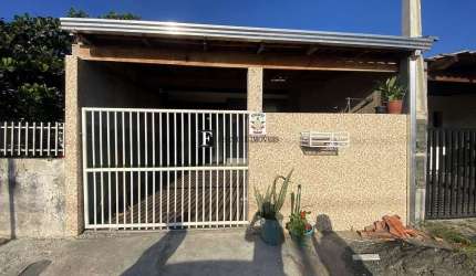 Casa com 02 quartos em Pontal do Paraná