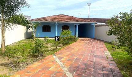 Casa frente rodovia com terreno em Shangri-la