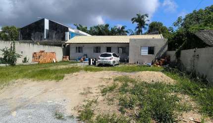 Casa perto das Marinas em Pontal do Sul
