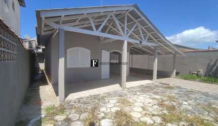 Casa próxima a rodovia em Shangri-lá Pontal PR
