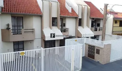 Apartamento duplex a 400 metros do mar em Caioba