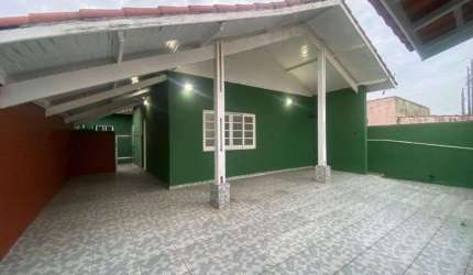 Casa para Venda em Itanhaém, Belas Artes, 3 dormitórios, 1 suíte, 1 banheiro, 3 vagas