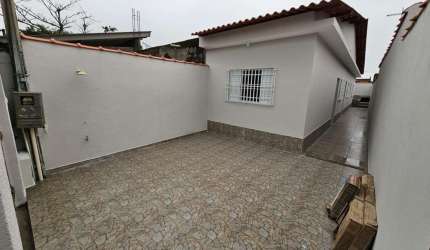 Casa para Venda em Mongaguá, Plataforma, 2 dormitórios, 1 banheiro, 1 vaga