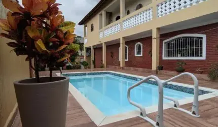 Casa para Venda em Mongaguá, Balneário Regina Maria, 3 dormitórios, 1 suíte, 2 banheiros, 2 vagas