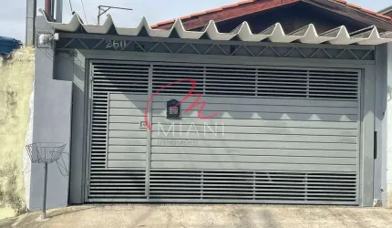 Casa à venda com 120 m², 3 quartos, sendo 1 suíte, 2 vagas de garagem no Parque Malagoli