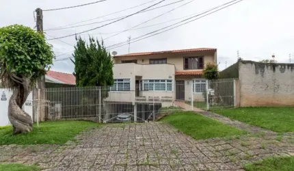 Casa Sobrado com 4 quartos, 5 vagas, no BairroVista Alegre, em Curitiba para Venda ou Locação REbrokers