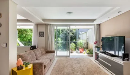 Casa Sobrado, 4 Quartos, 3 Vagas, à Venda no Bairro Santo Inácio, Parque Barigui, em Curitiba REbrokers
