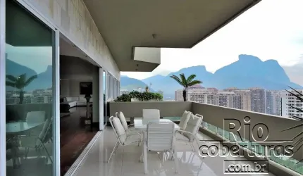 Cobertura à venda no Atlântico Sul. 5 Quartos.