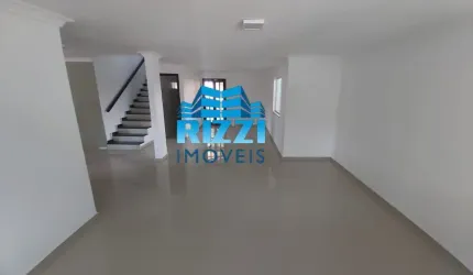 Maravilhosa Casa com 600m² - Condomínio Bosque dos Esquilos / Anil
