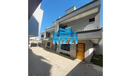 Casa Triplex em Condomínio fechado na Freguesia/Jacarepaguá