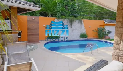 Maravilhosa Casa Linear no Condomínio Jardim Uruçanga/Anil