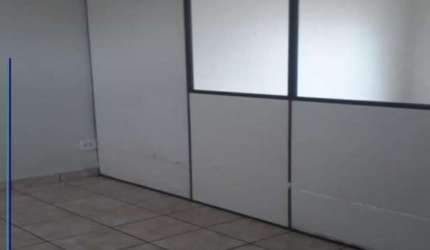 Casa/comercial para locacao com garagem para 7 caminhoes na Vila Carvalho - 340,00 m2 total terreno -  em Ribeirao Preto para Locacao
