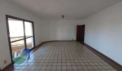 Apartametno com 3 quartos para alugar, 112m2 - Centro