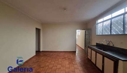 Casa com 2 suites para alugar, 127m2 - Vila Carvalho