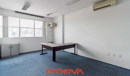Sala comercial à venda no Centro de Curitiba