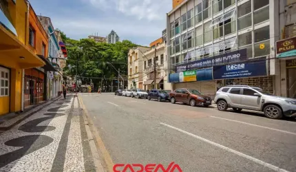 Prédio comercial com 4 pavimentos à venda no Centro