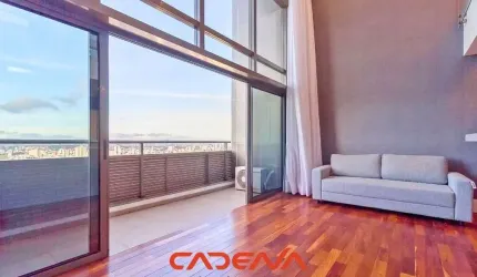Apartamento duplex de 1 quarto e 2 vagas à venda no Centro de Curitiba