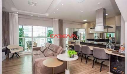 Apartamento Duplex com 2 suítes e 2 vagas à venda no Centro
